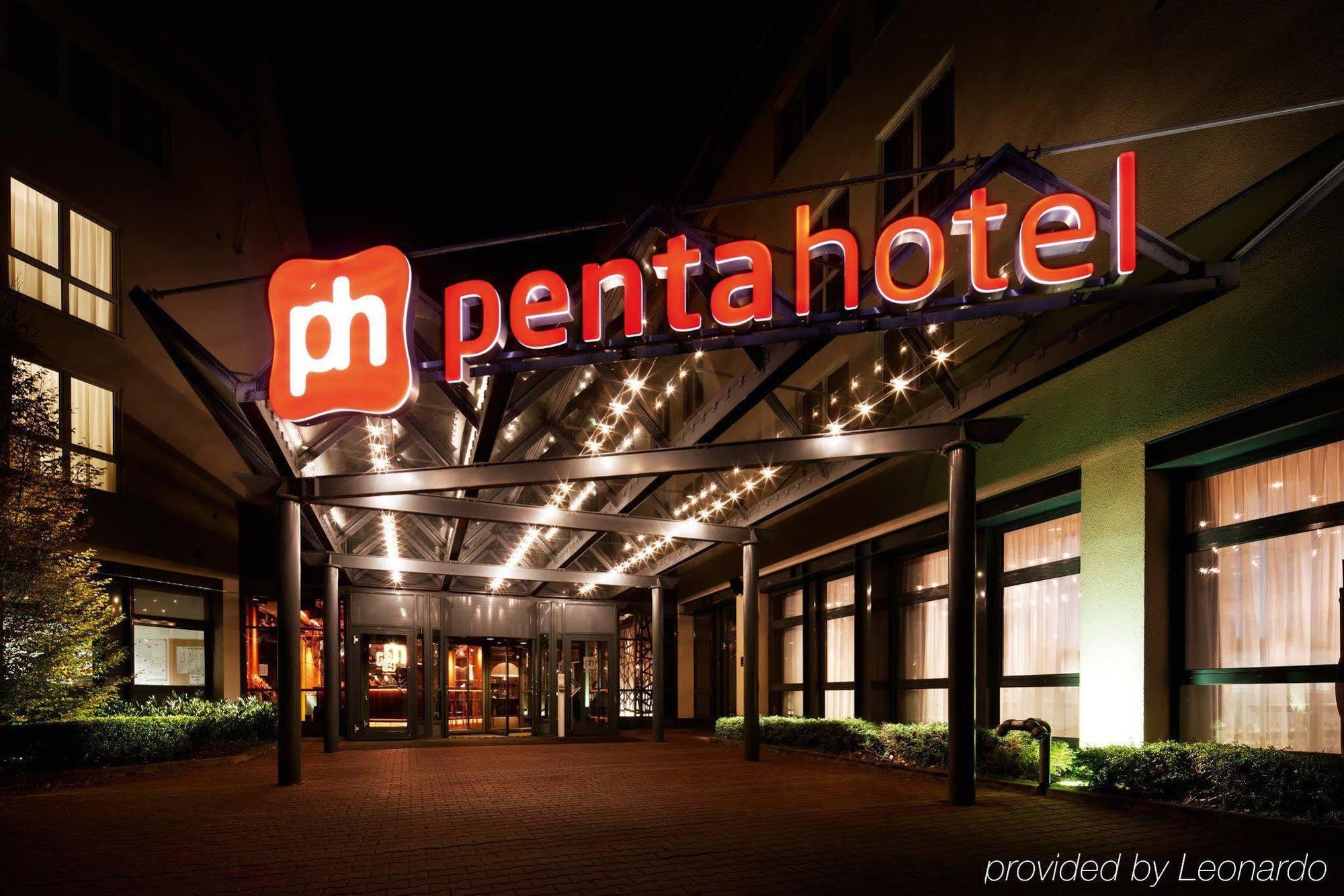 Courtyard By Marriott Berlin Teltow Hotel Exterior foto